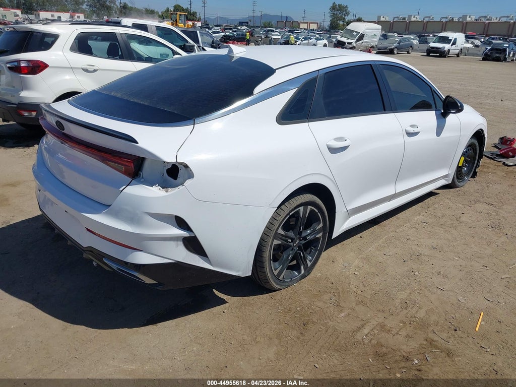 Kia K5 2021