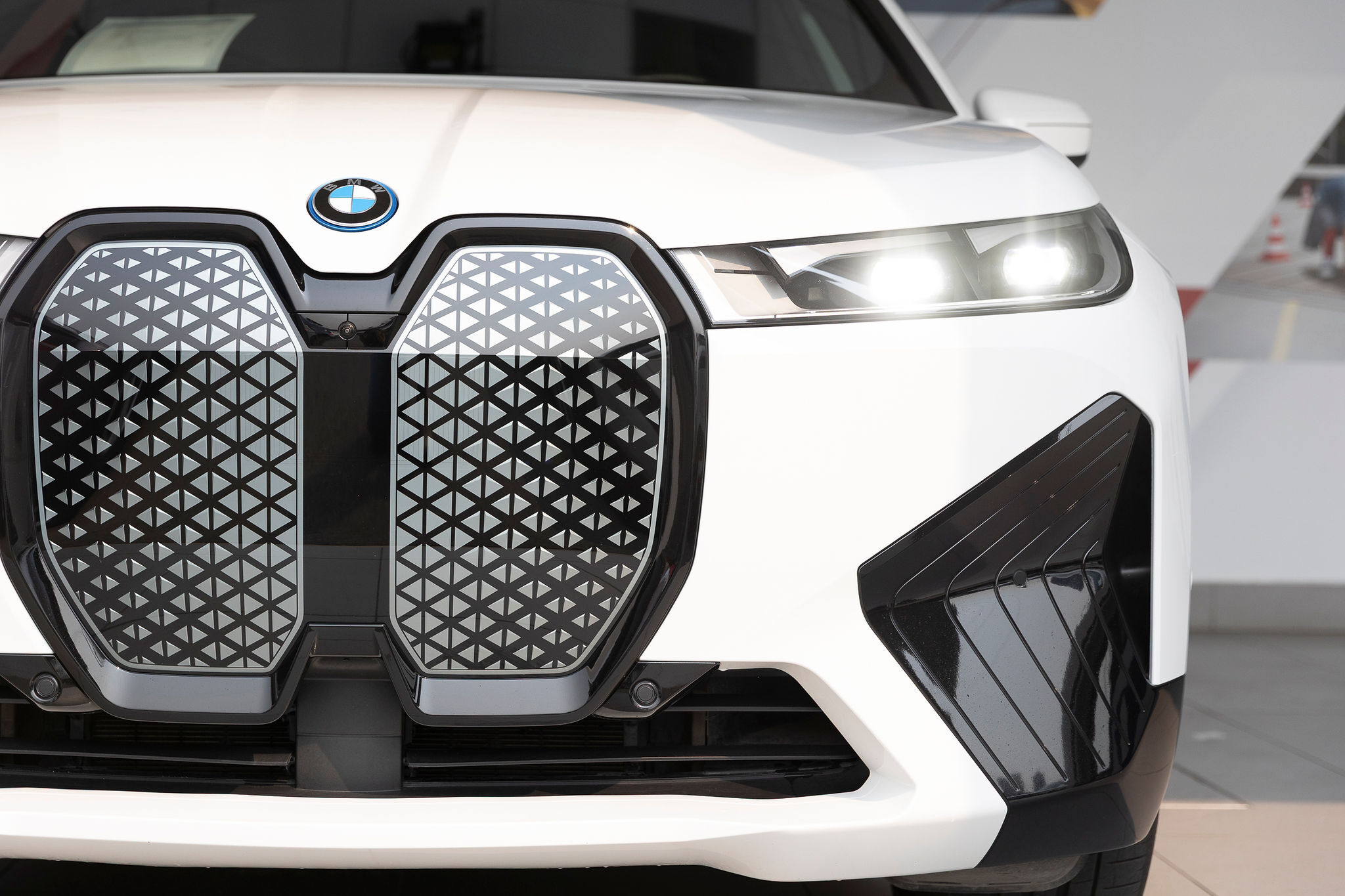 BMW iX 2023