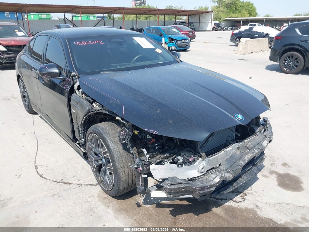 BMW i5 2025