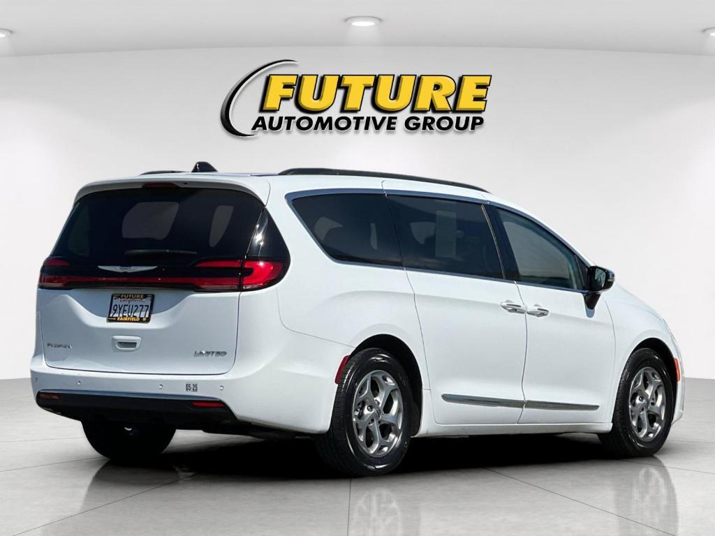 Chrysler Pacifica 2023
