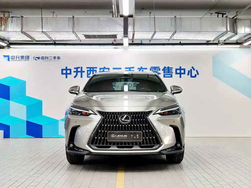 Lexus NX 2023