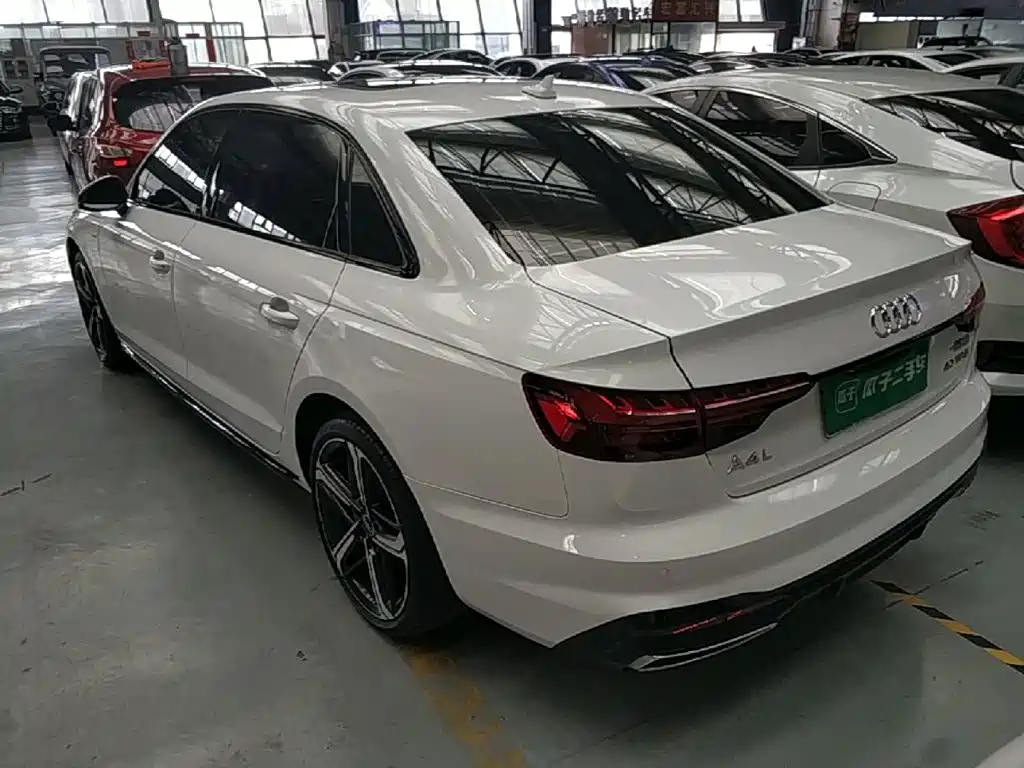 Audi A4 2024