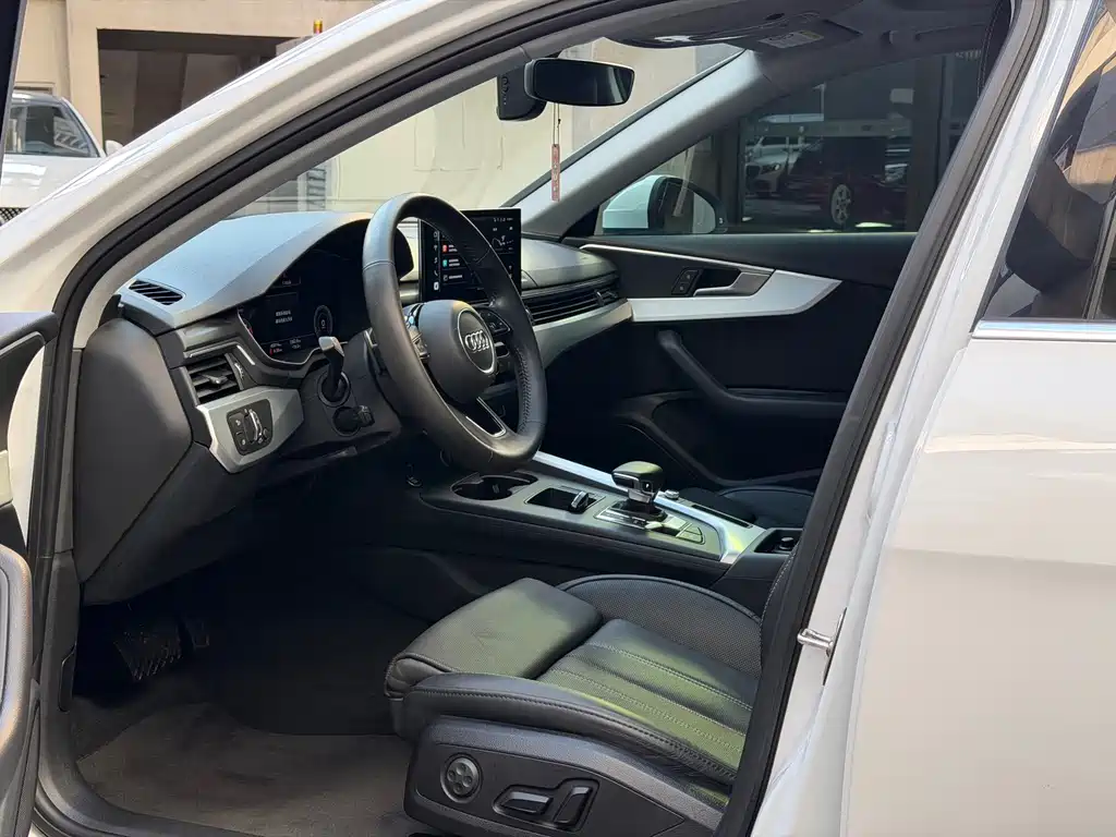 Audi A4 2021