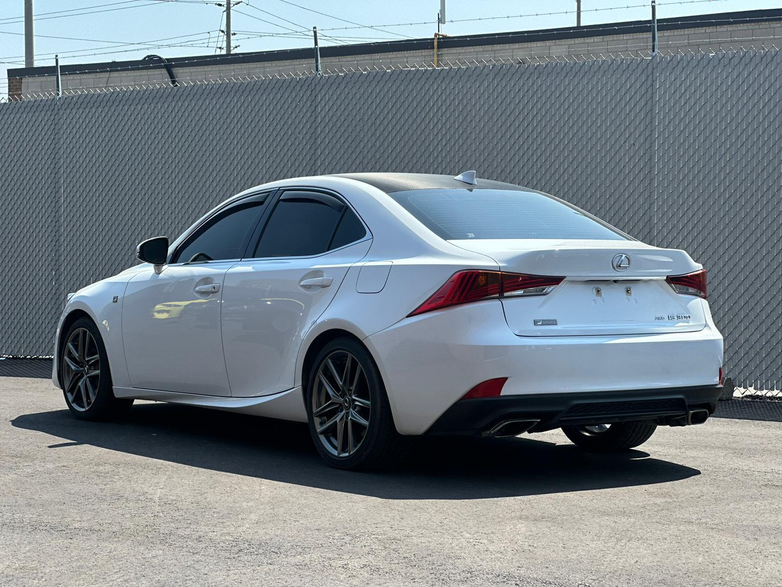 Lexus IS 2020