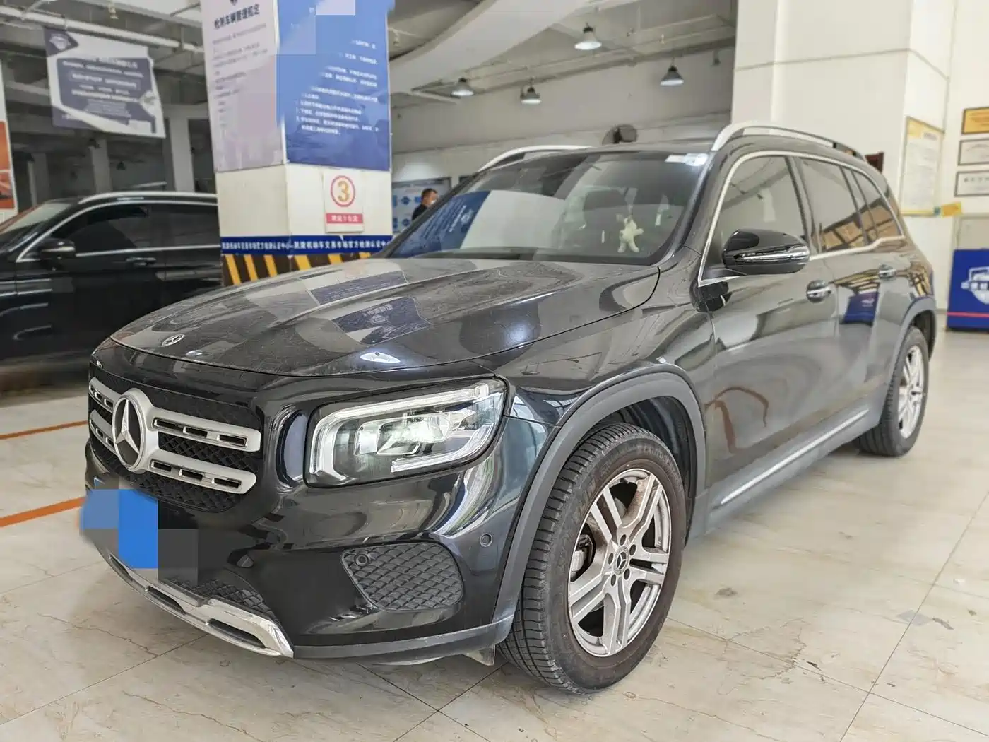Mercedes-Benz GLB 2021