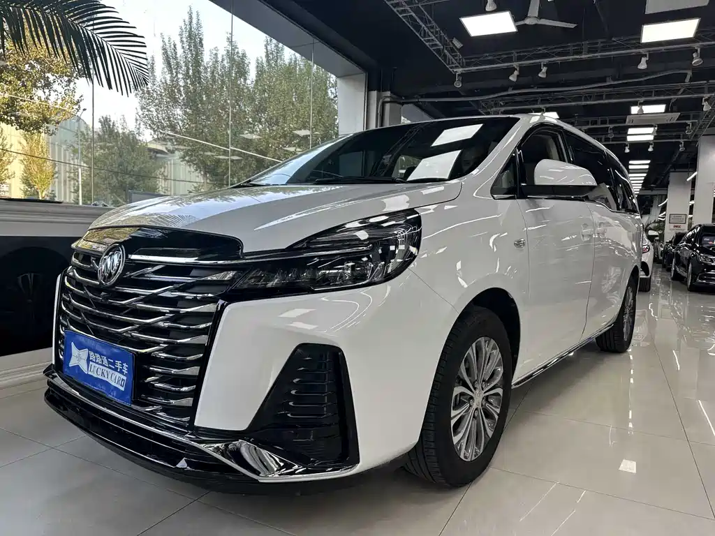 Buick GL8 2023