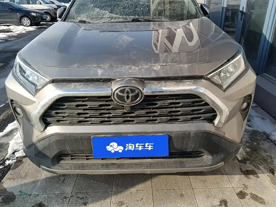 Toyota RAV4 2021