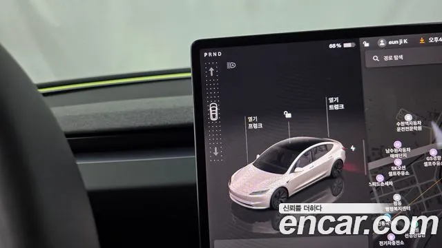 Tesla Model 3 2024