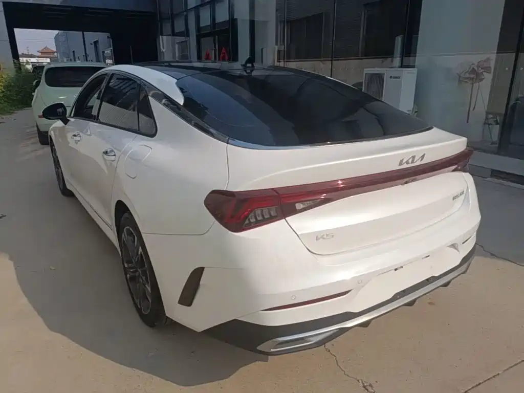 Kia K5 2024