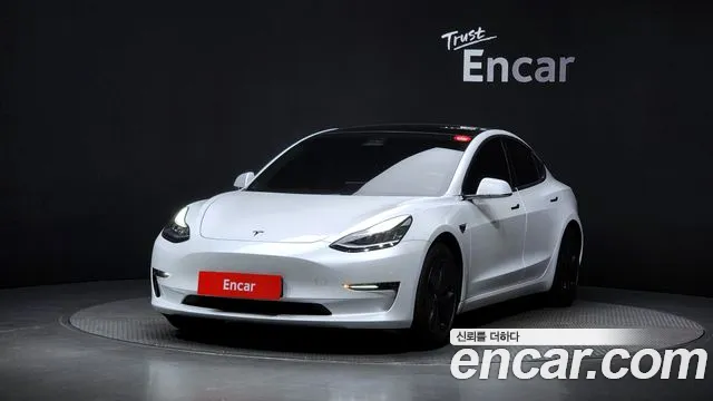 Tesla Model 3 2020