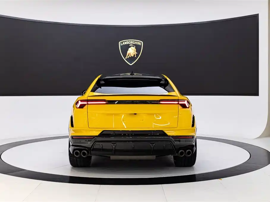 Lamborghini Urus 2023