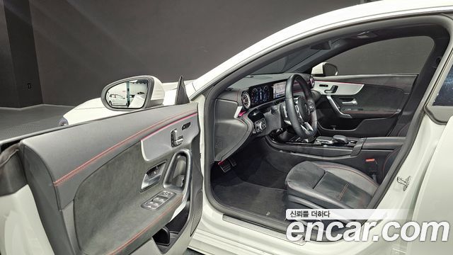 Mercedes-Benz CLA 2022