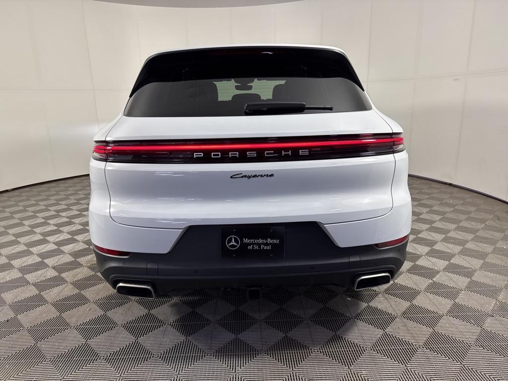 Porsche Cayenne 2024