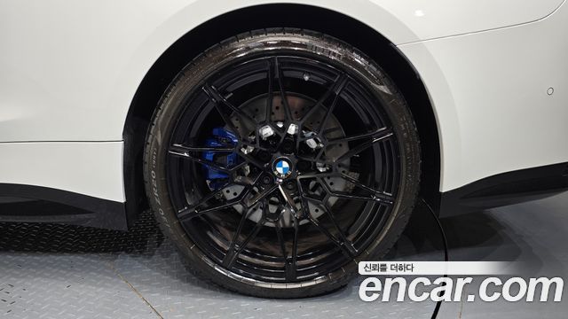 BMW M4 2025