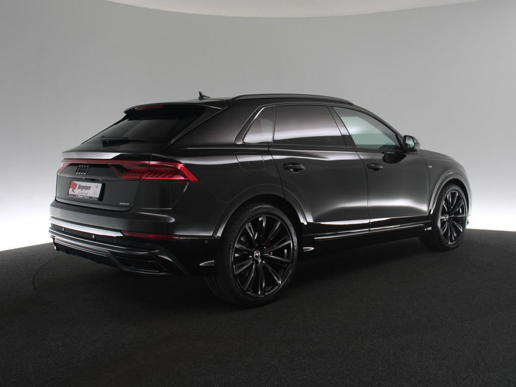 Audi Q8 2023