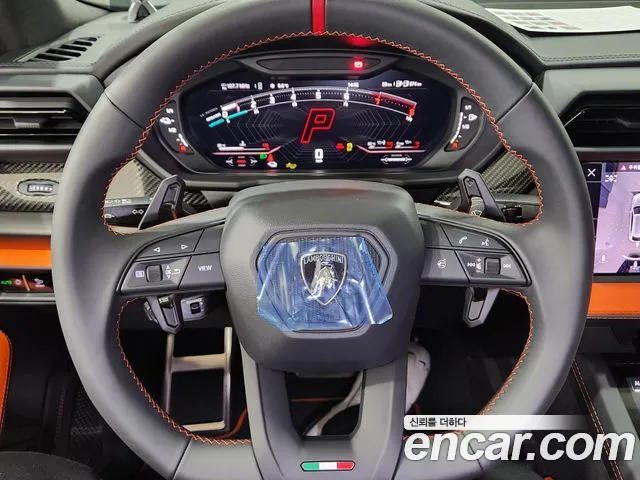 Lamborghini Urus 2025
