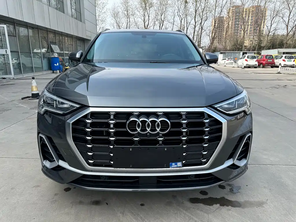 Audi Q3 2021
