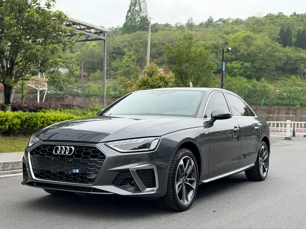 Audi A4 2022