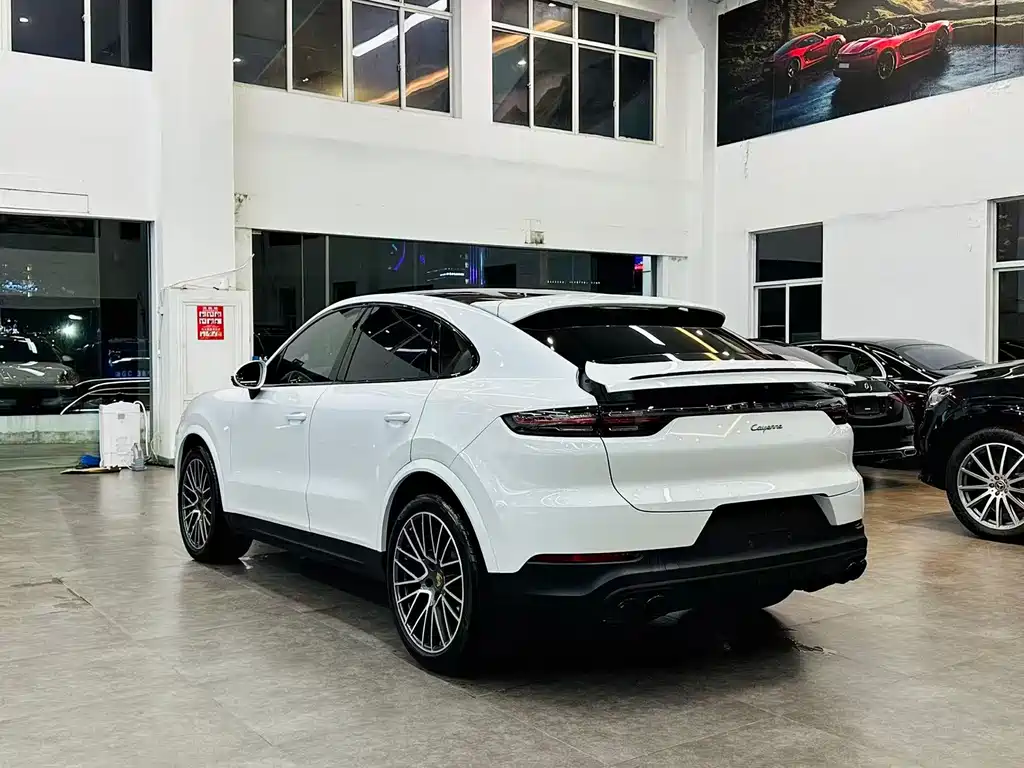 Porsche Cayenne 2023