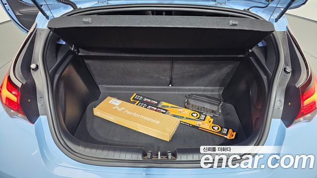 Hyundai Veloster 2021