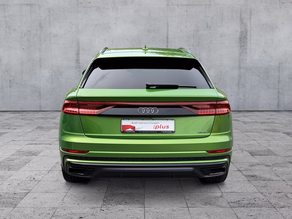 Audi Q8 2023