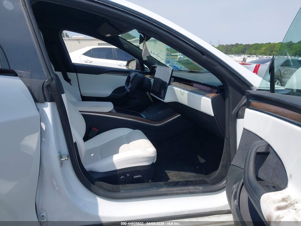 Tesla Model S 2022