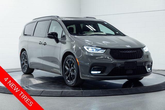 Chrysler Pacifica 2025