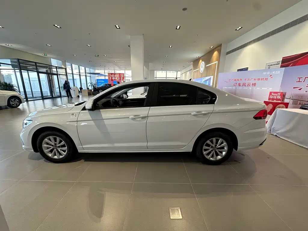 Volkswagen Bora 2024