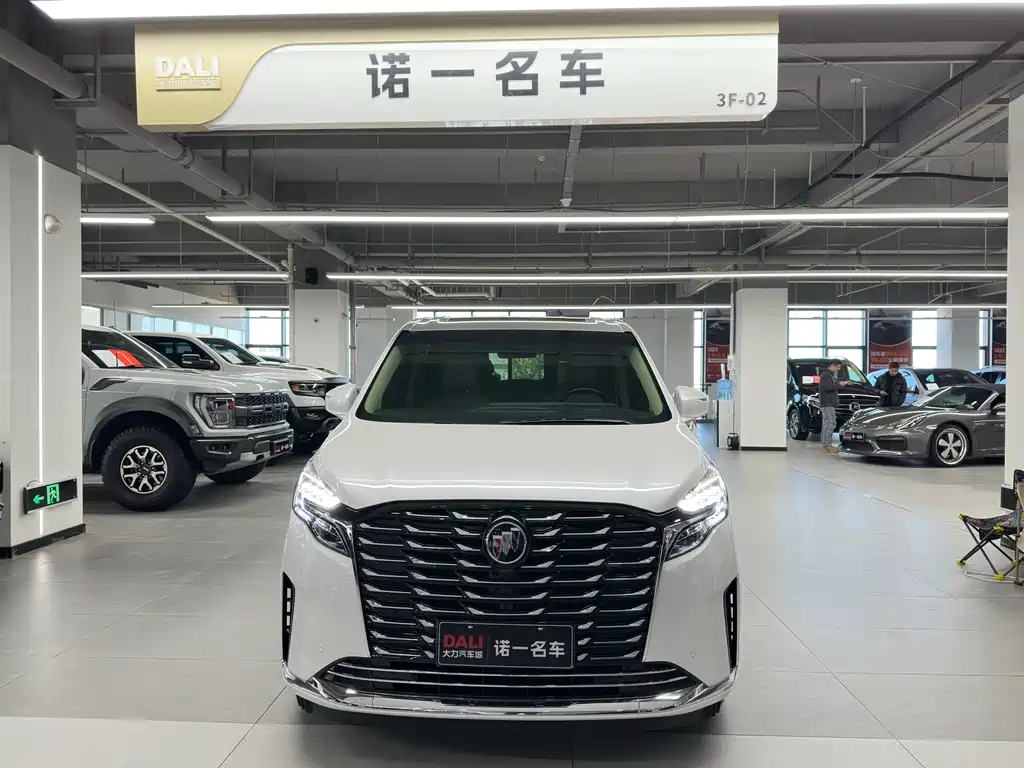 Buick GL8 2023