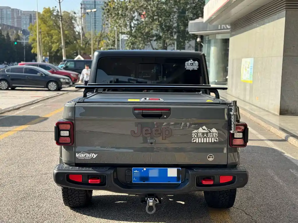 Jeep Gladiator 2023