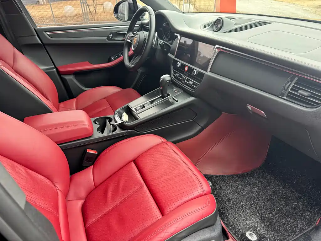 Porsche Macan 2022