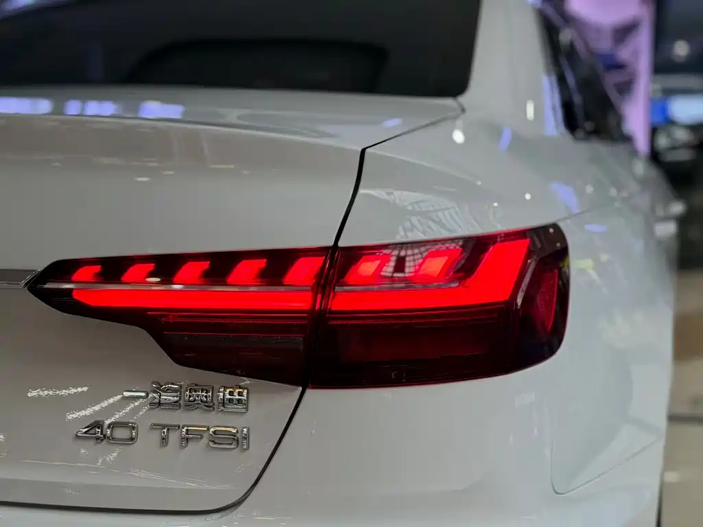 Audi A4 2021