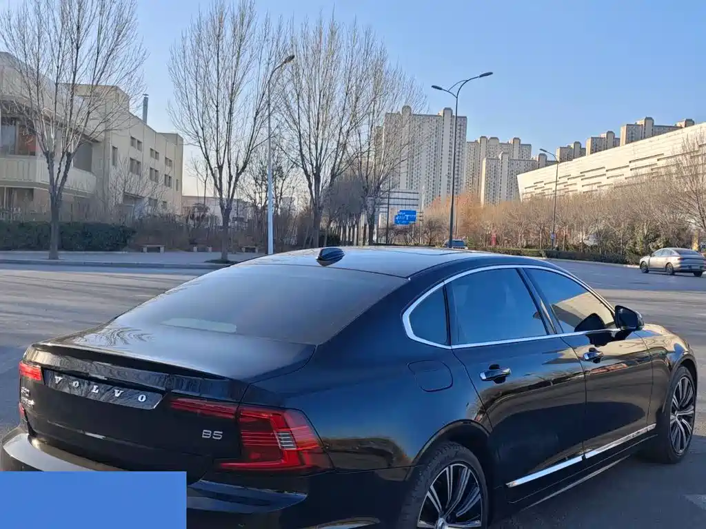 Volvo S90 2022