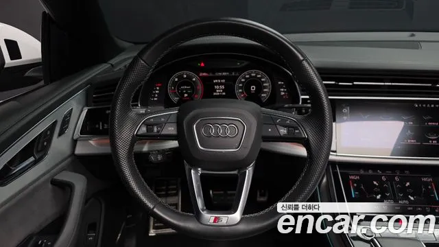 Audi Q8 2022
