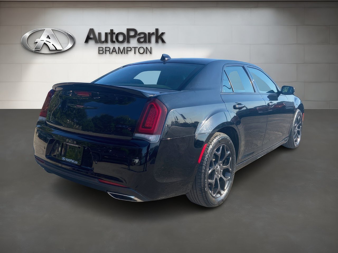 Chrysler 300 2023