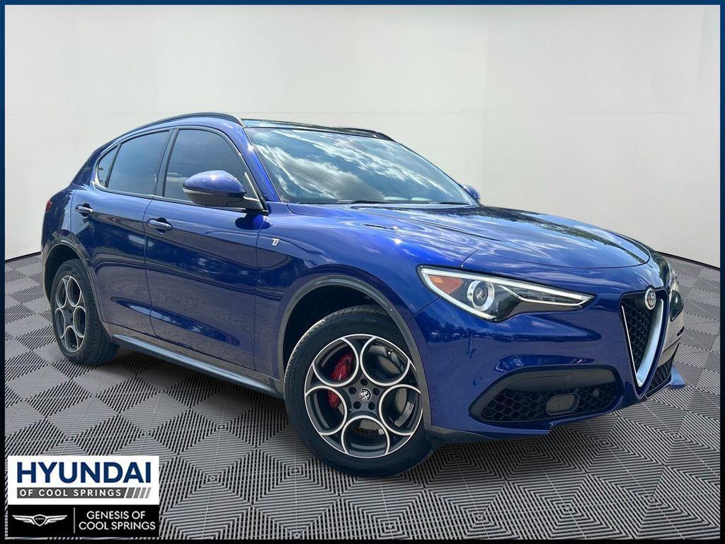 Alfa Romeo Stelvio 2023
