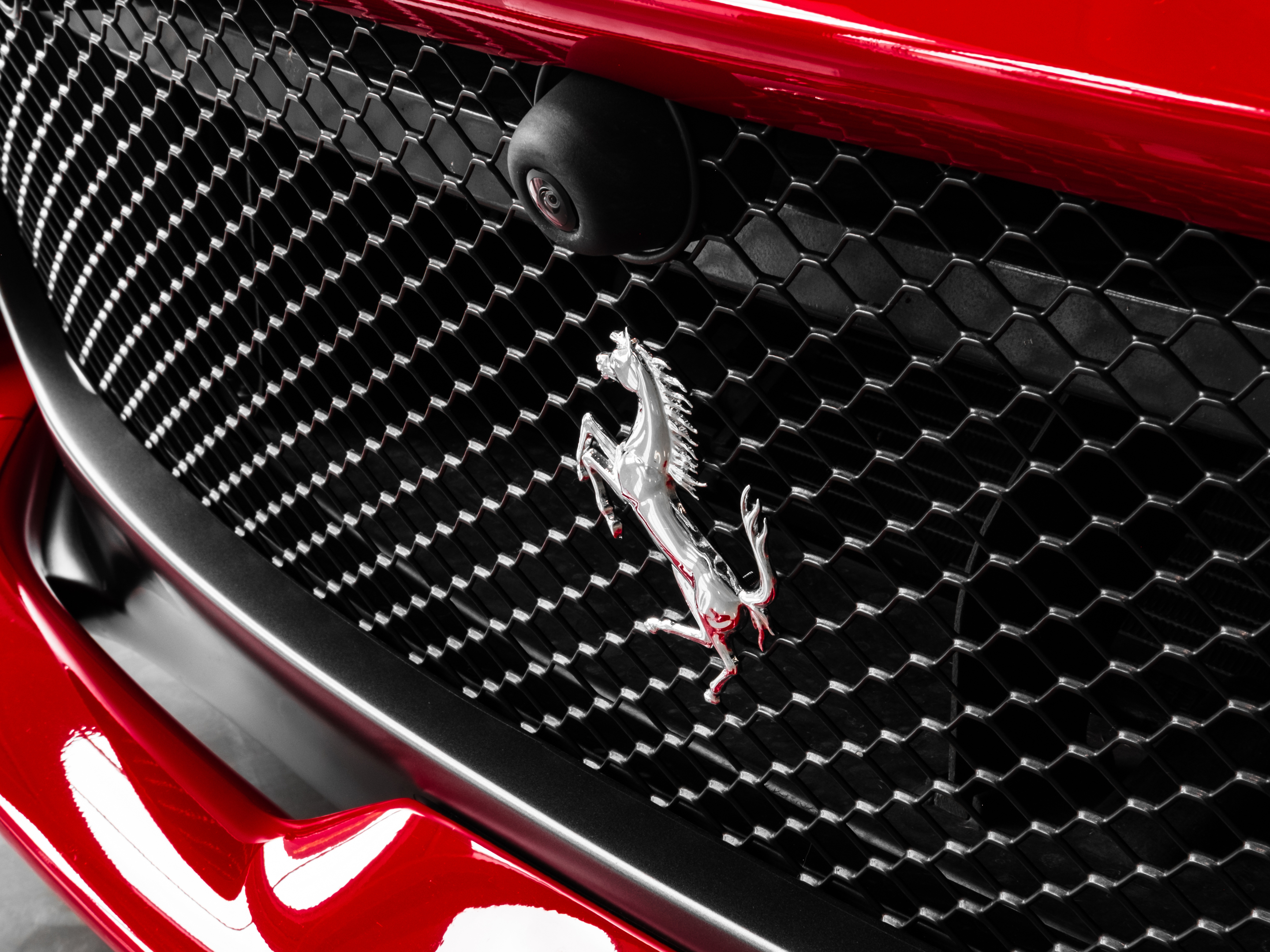 Ferrari 812 2021