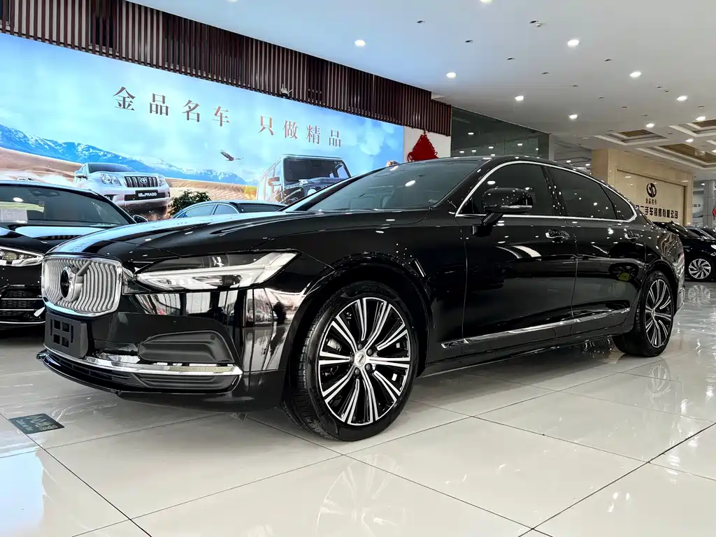 Volvo S90 2022