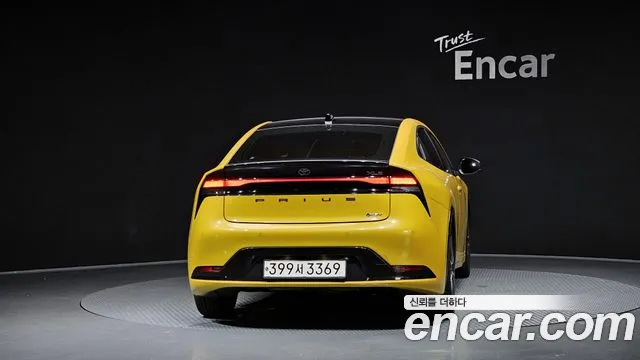 Toyota Prius 2024