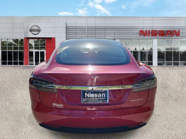 Tesla Model S 2021