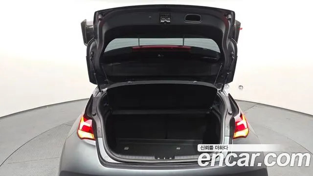 Hyundai Veloster 2022