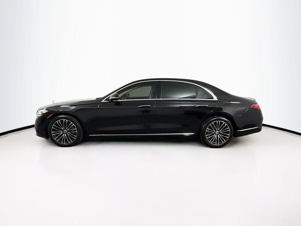 Mercedes-Benz S-Класс 2022
