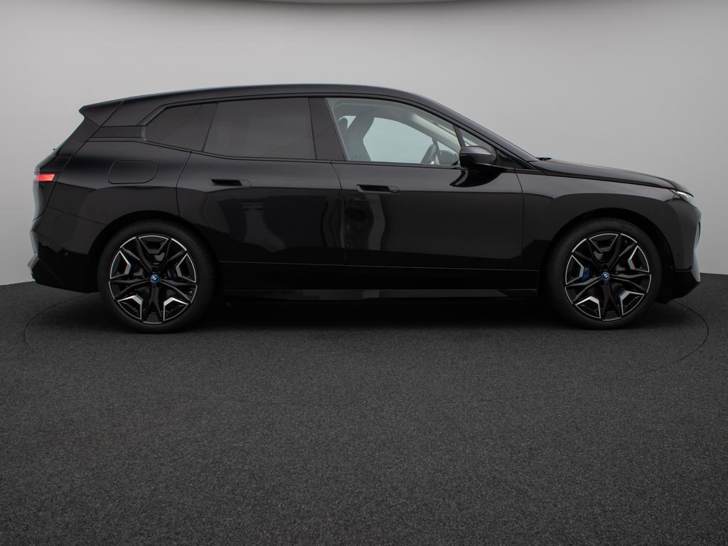 BMW iX 2022
