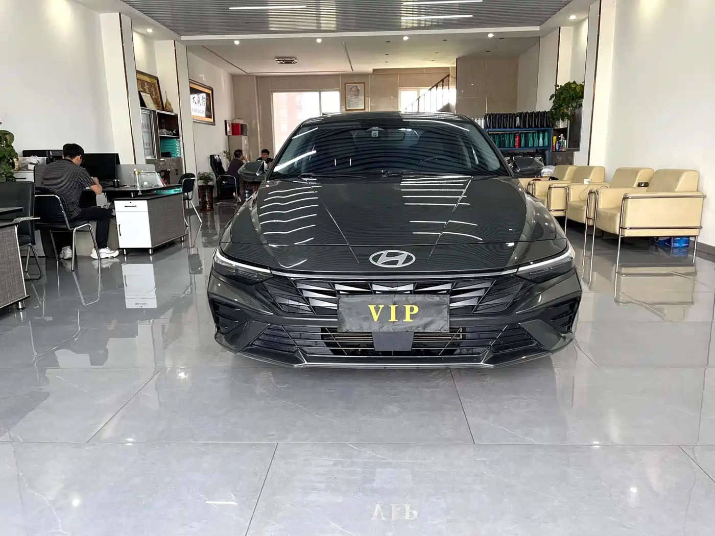 Hyundai Elantra 2024
