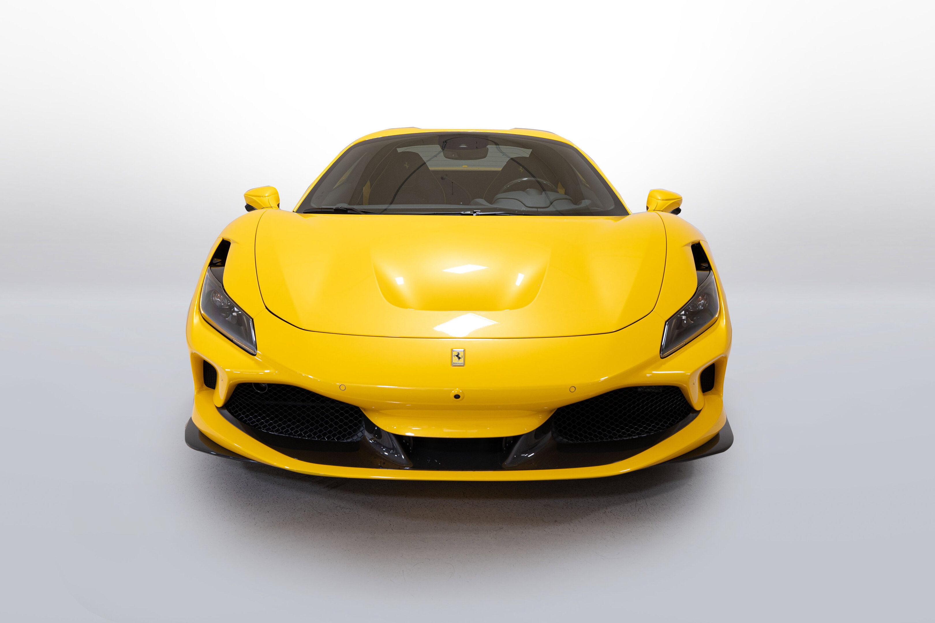 Ferrari F8 2021
