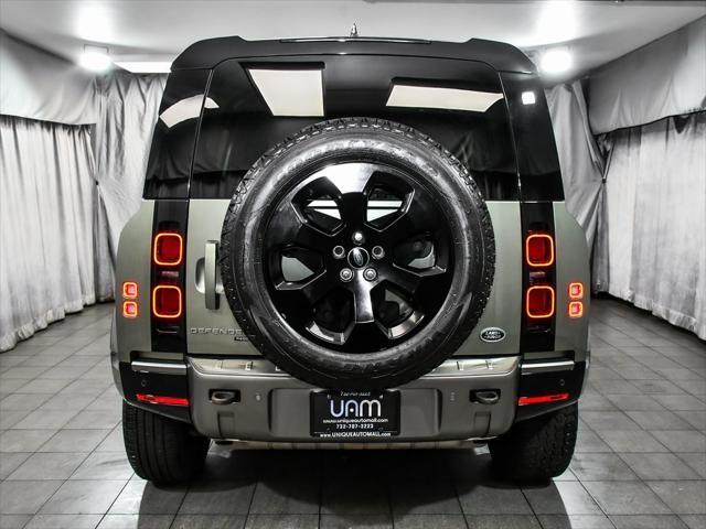 Land Rover Defender 2023