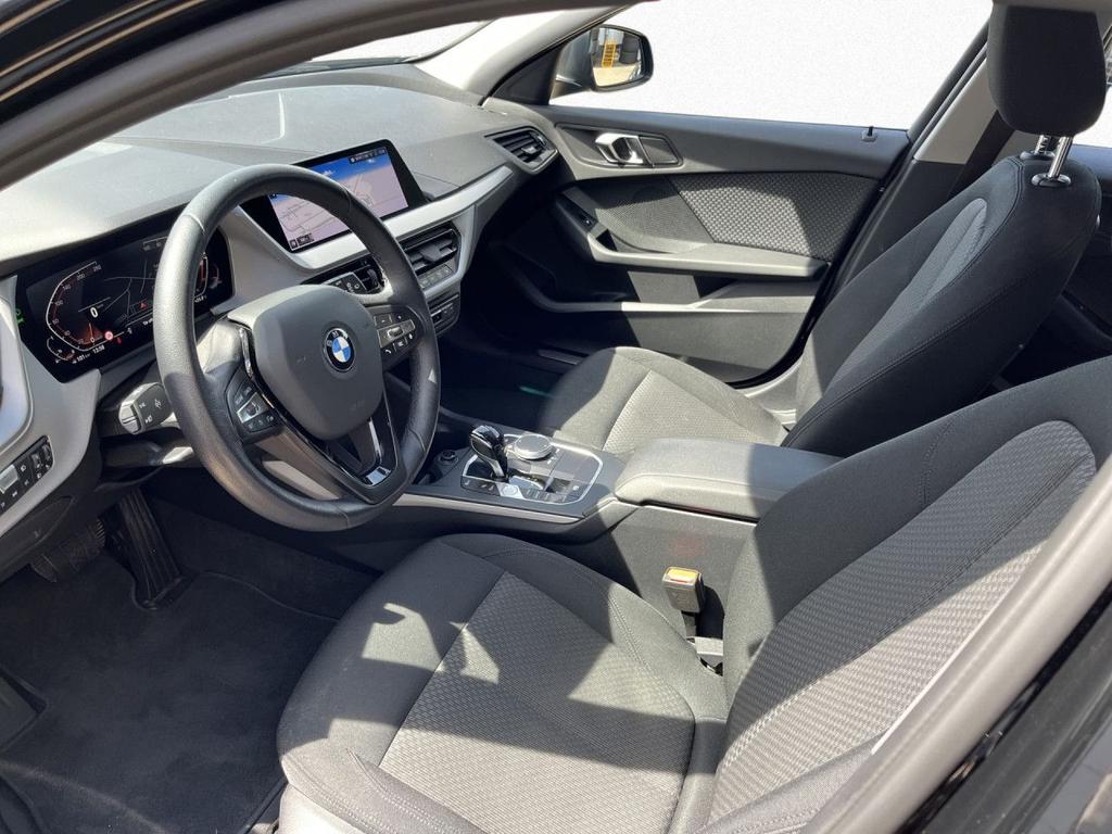 BMW 118 2022