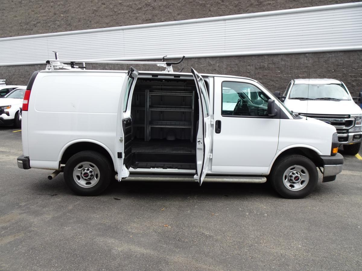 GMC Savana 2023
