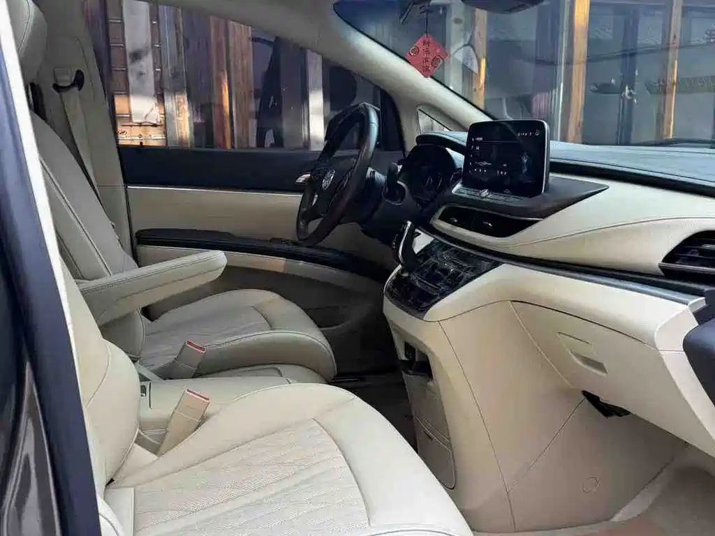 Buick GL8 2024