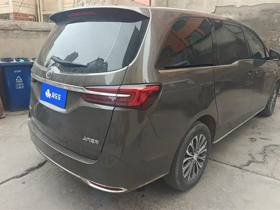 Buick GL8 2025